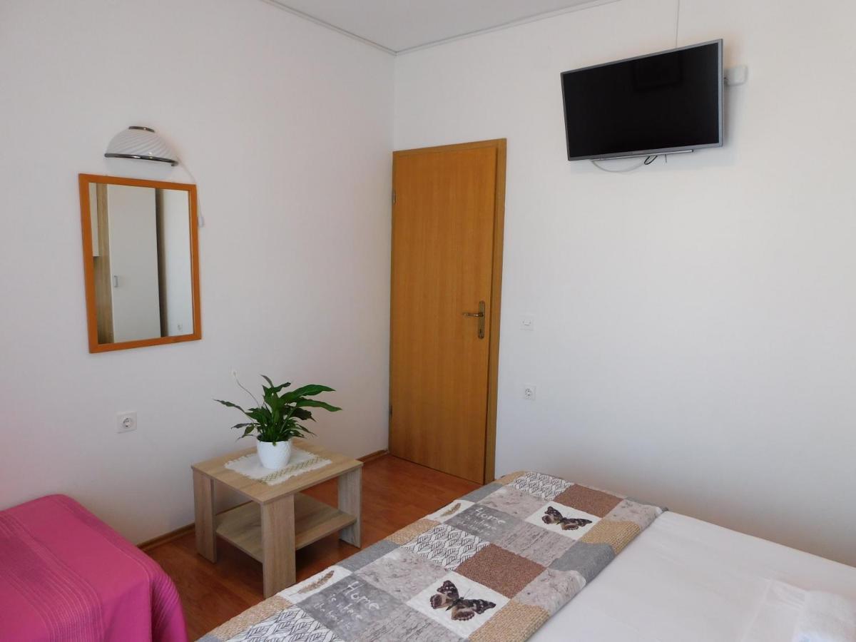 Apartmani Salus Pag Town Εξωτερικό φωτογραφία