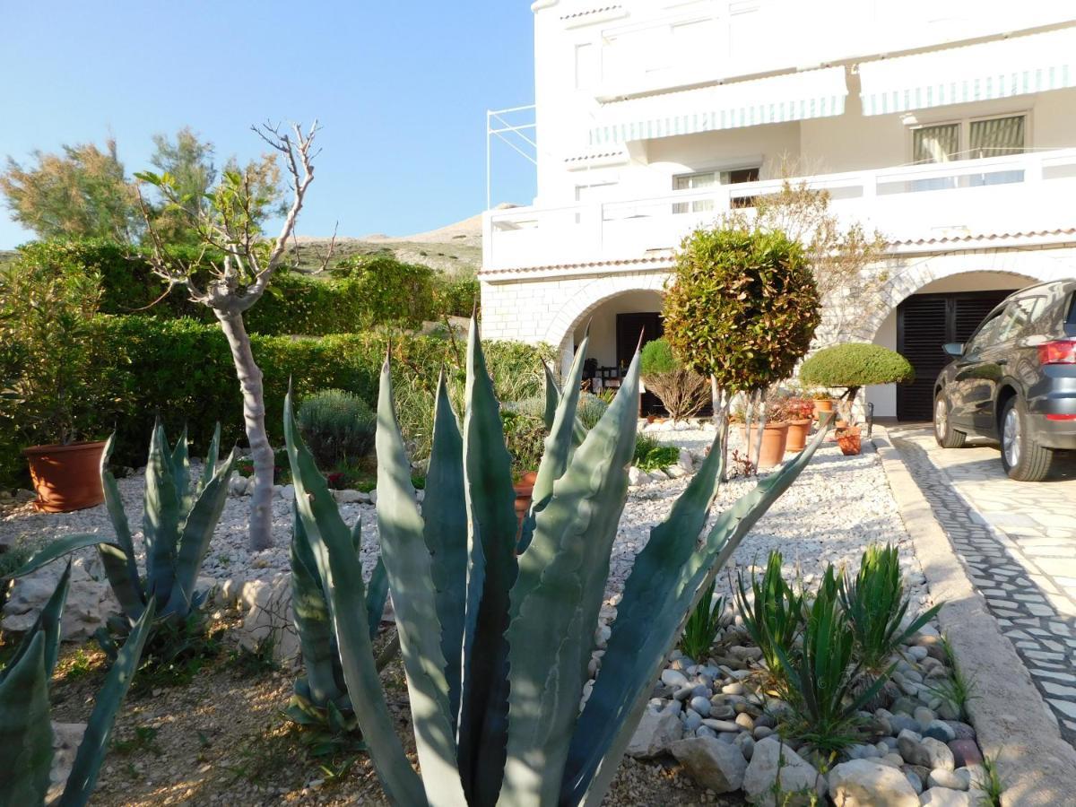 Apartmani Salus Pag Town Εξωτερικό φωτογραφία